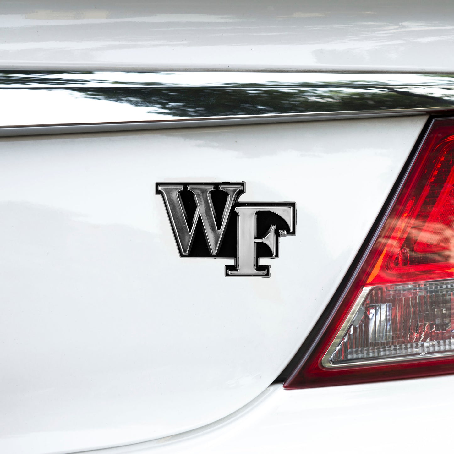 Wake Forest Demon Deacons Molded Chrome Plastic Emblem