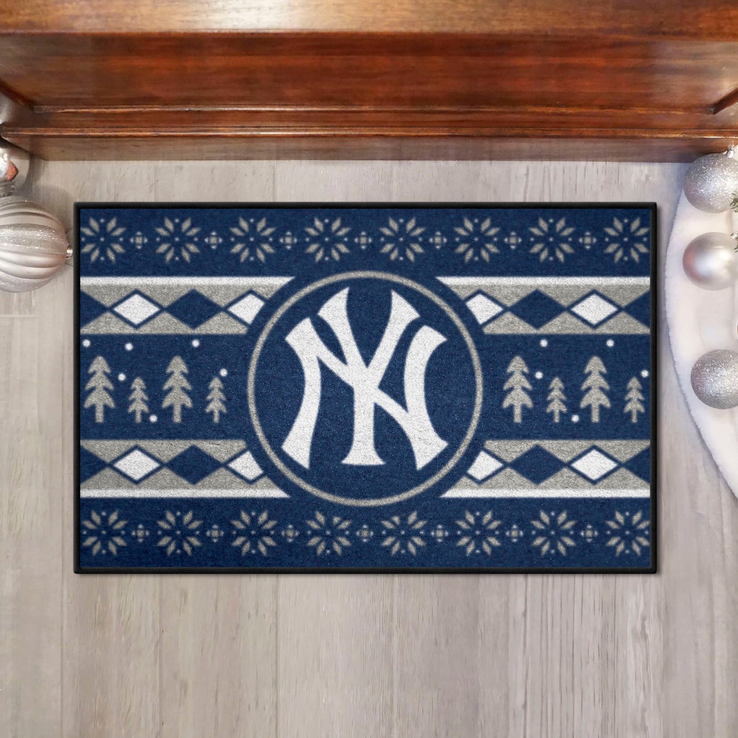 New York Yankees Holiday Sweater Starter Mat Accent Rug - 19in. x 30in. - NY Hat Logo