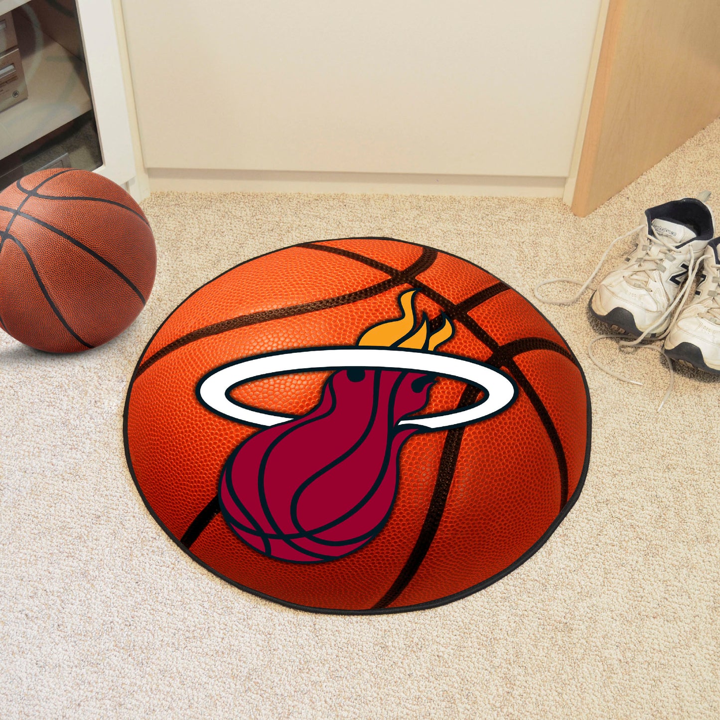 Miami Heat Basketball Rug - 27in. Diameter