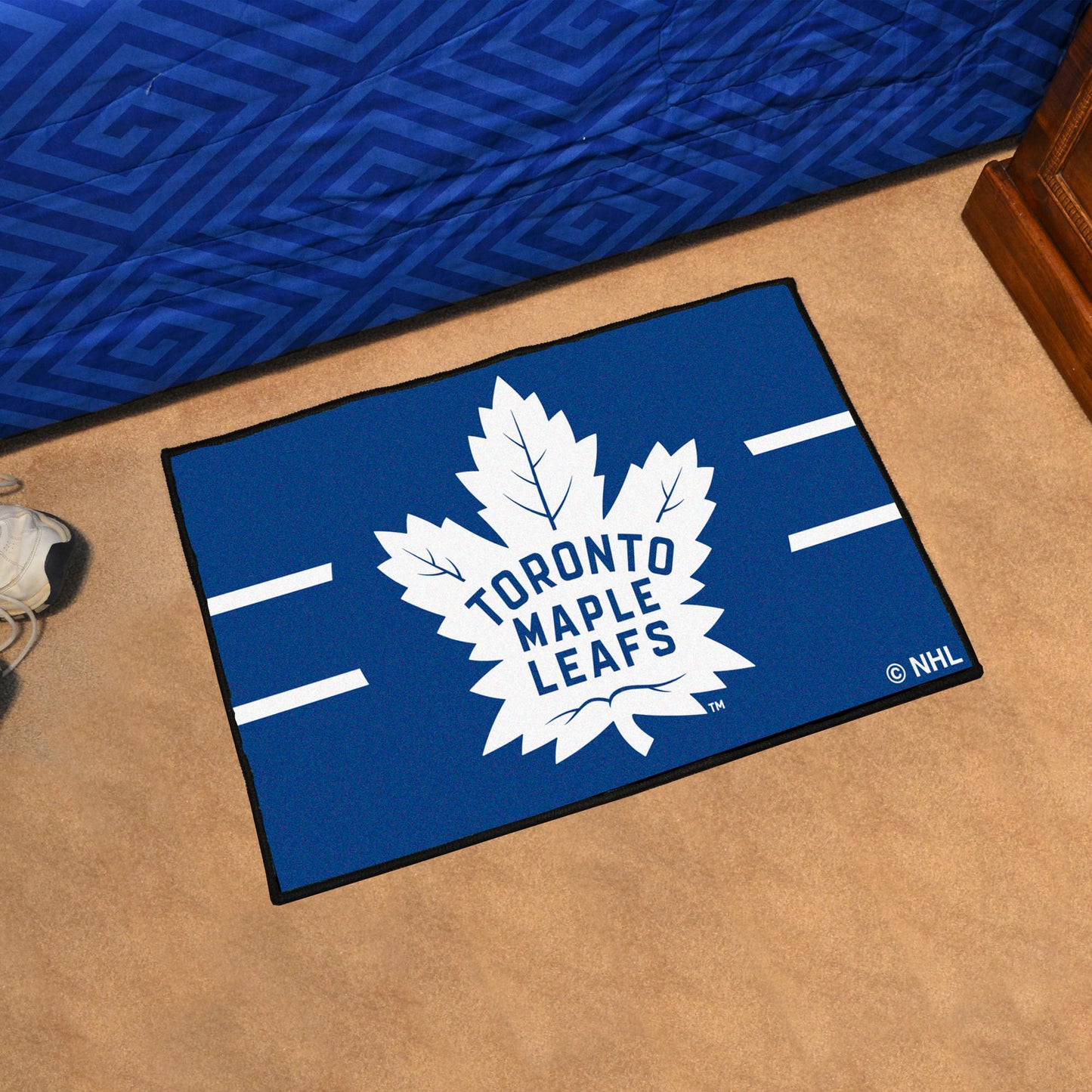 Toronto Maple Leafs Starter Mat Accent Rug - 19in. x 30in. Uniform Alternate Design