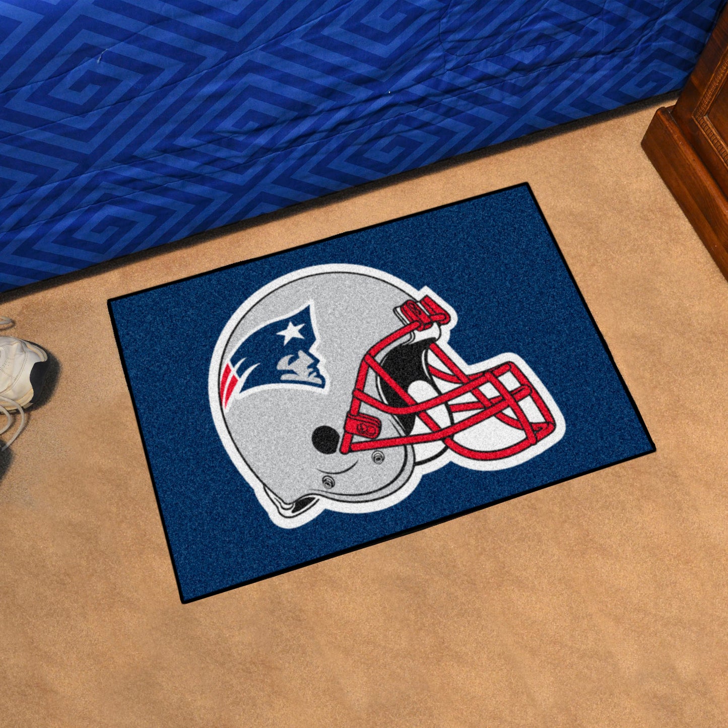 New England Patriots Starter Mat Accent Rug - 19in. x 30in. - Patriots Helmet Logo