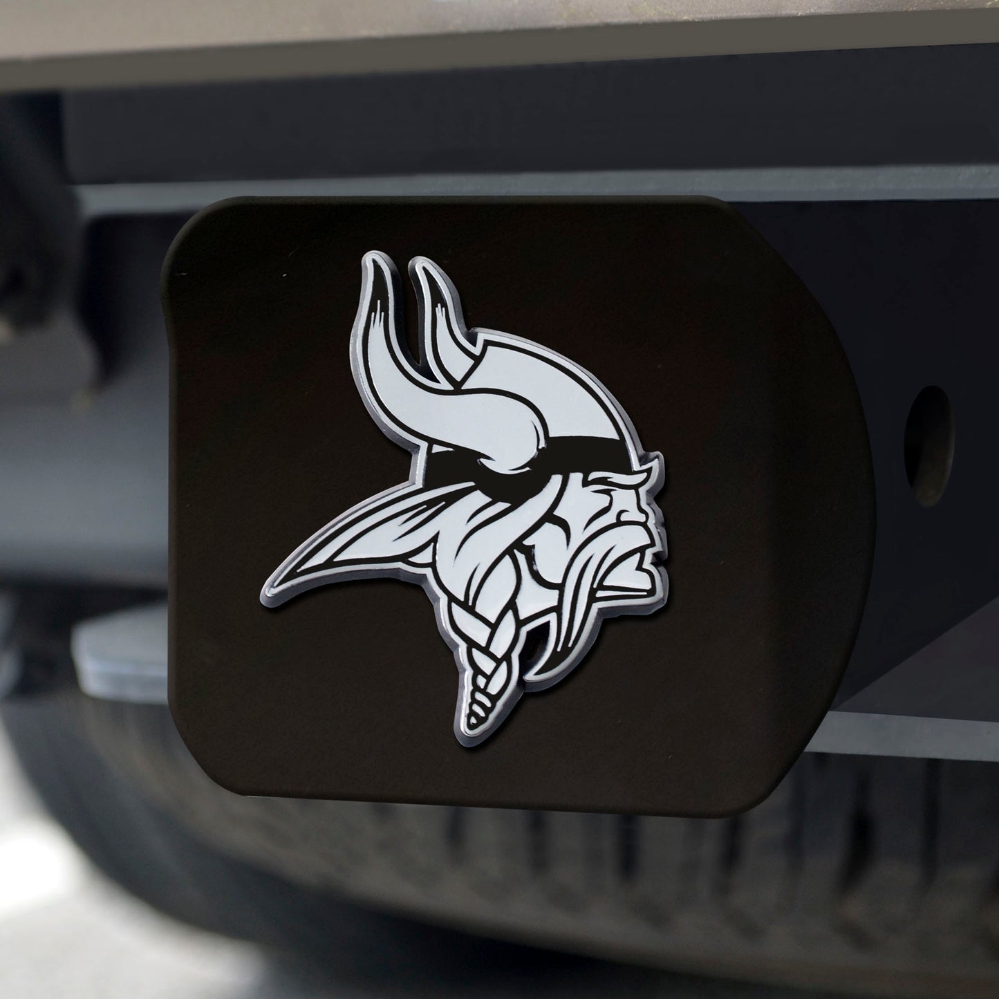 Minnesota Vikings Black Metal Hitch Cover with Metal Chrome 3D Emblem